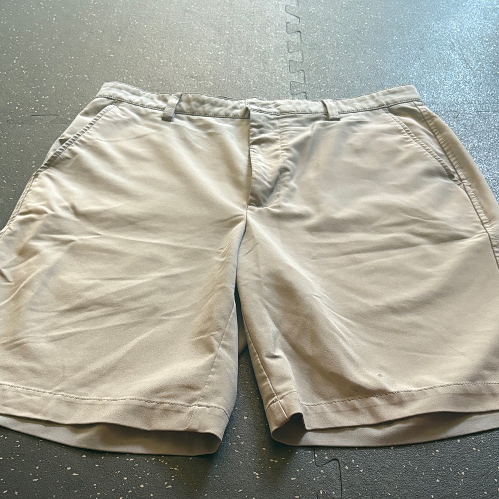 FootJoy Men's Beige Flat Front Shorts